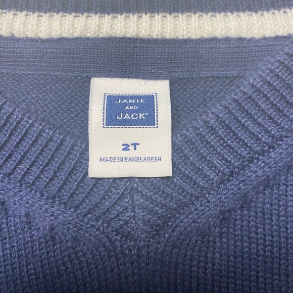 EUC - Janie & Jack Boys Navy V-Neck Sweater - 2T - Picture 2 of 3